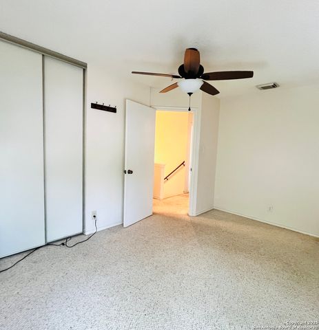 9208 Bowen, San Antonio, TX 78250