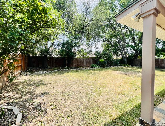 9208 Bowen, San Antonio, TX 78250