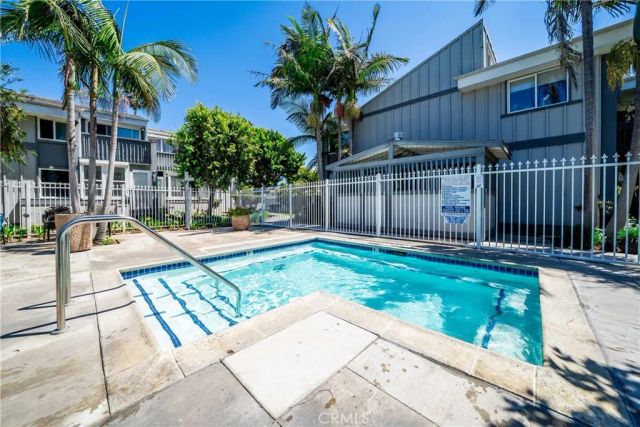 16932 Pacific Coast Highway 102, Huntington Beach, CA 92649