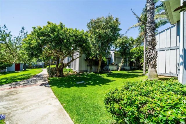 16932 Pacific Coast Highway 102, Huntington Beach, CA 92649