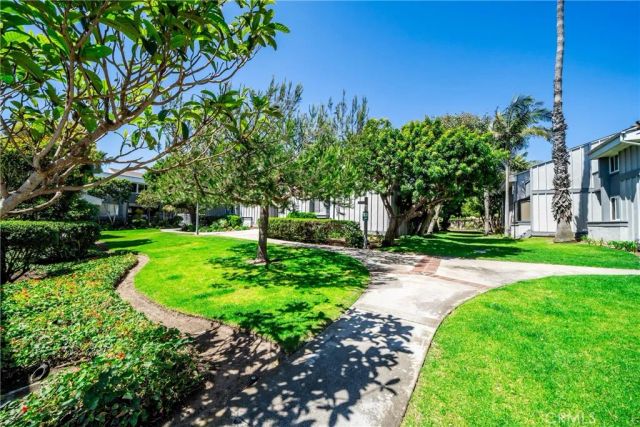 16932 Pacific Coast Highway 102, Huntington Beach, CA 92649