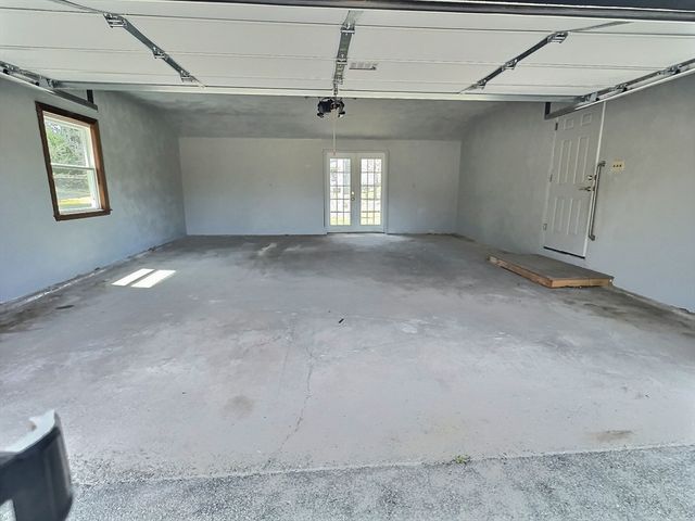 101 Highfields Rd, Abington, MA 02351