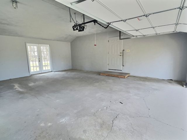 101 Highfields Rd, Abington, MA 02351