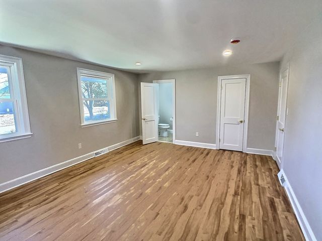 101 Highfields Rd, Abington, MA 02351