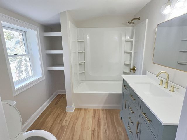 101 Highfields Rd, Abington, MA 02351