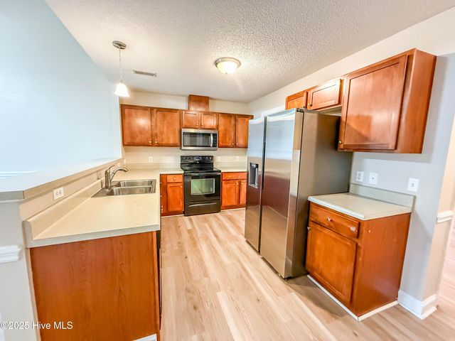 2313 Sadler Drive A, Winterville, NC 28590