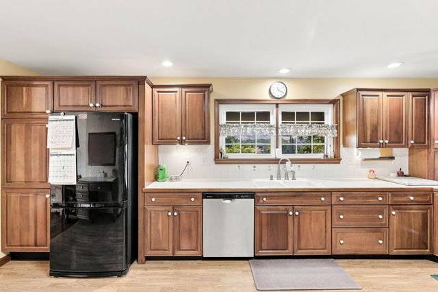 1116 Hilltop Drive, Newark, OH 43055