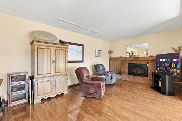 1116 Hilltop Drive, Newark, OH 43055