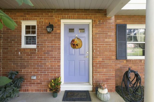 1116 Hilltop Drive, Newark, OH 43055