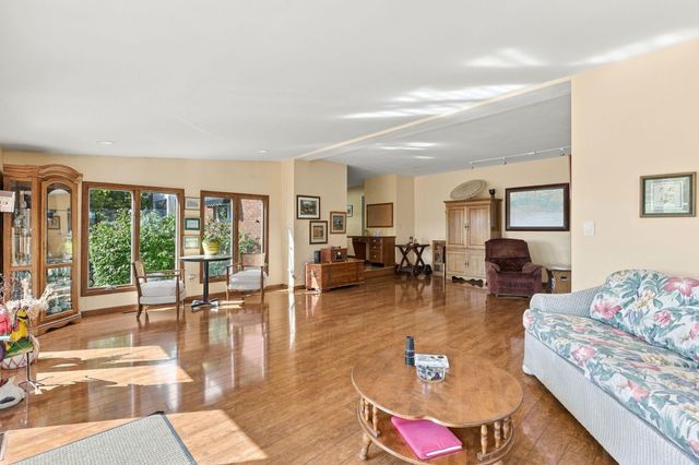1116 Hilltop Drive, Newark, OH 43055