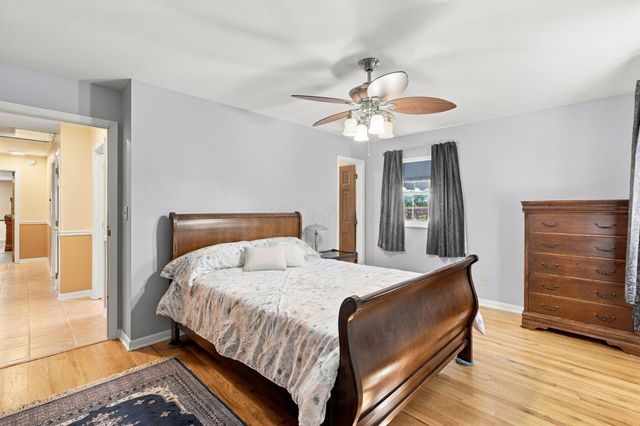 1116 Hilltop Drive, Newark, OH 43055