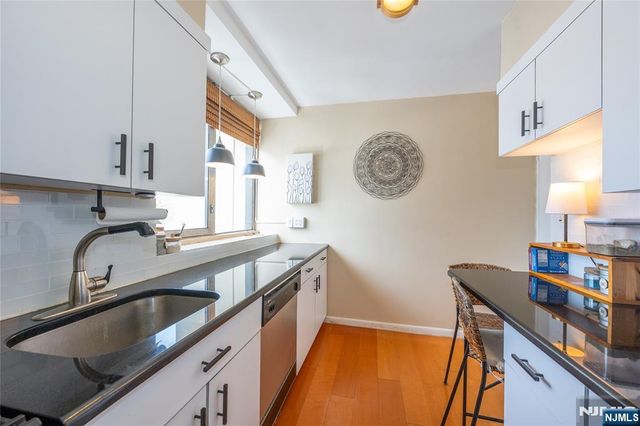 1 Horizon Road 403, Fort Lee, NJ 07024