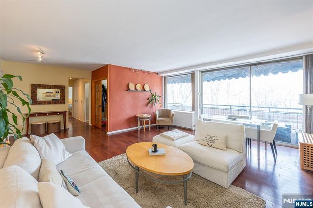 1 Horizon Road 403, Fort Lee, NJ 07024