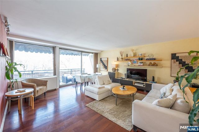 1 Horizon Road 403, Fort Lee, NJ 07024