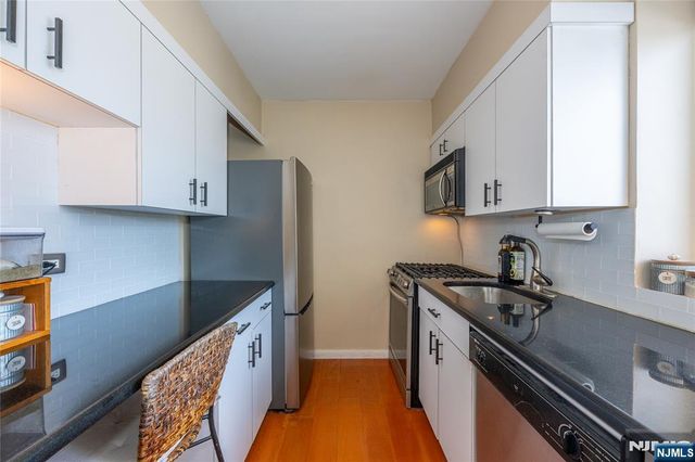 1 Horizon Road 403, Fort Lee, NJ 07024