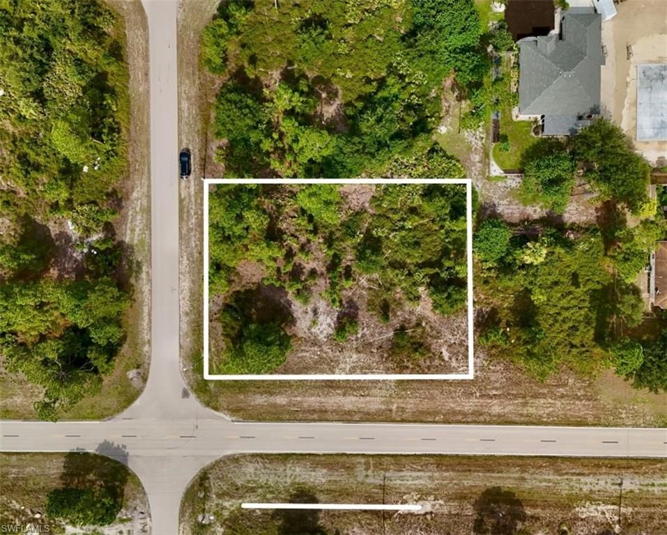 1041 Columbus BLVD, LEHIGH ACRES, FL 33974 — exterior