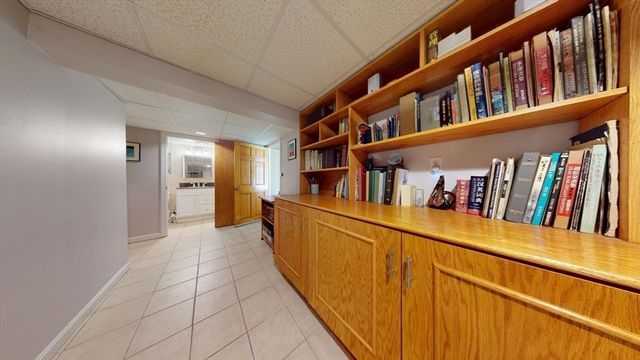 118 Colby Rd, Quincy, MA 02171