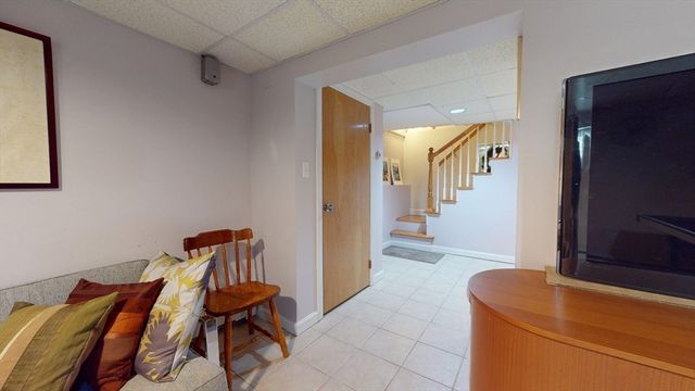 118 Colby Rd, Quincy, MA 02171