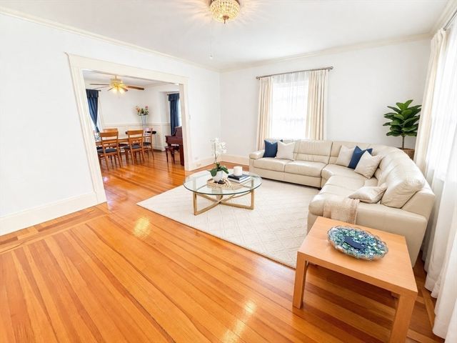 118 Colby Rd, Quincy, MA 02171