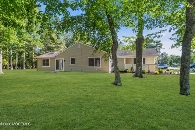 122 Lexington Drive, Little Egg Harbor, NJ 08087
