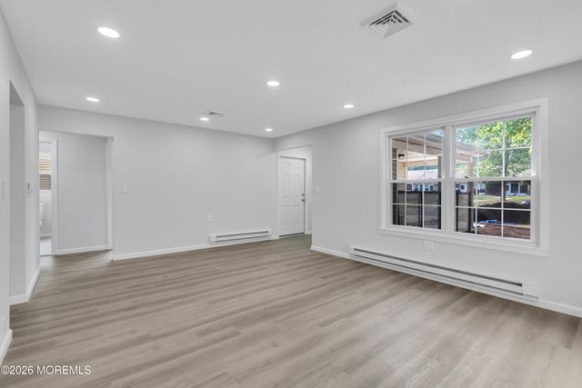 122 Lexington Drive, Little Egg Harbor, NJ 08087