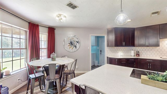 101 Oak Country, Weatherford, TX 76085