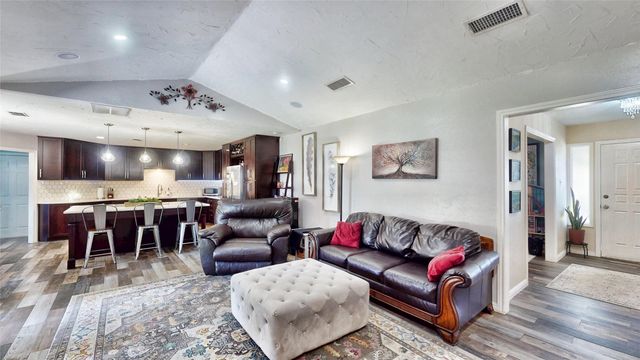 101 Oak Country, Weatherford, TX 76085