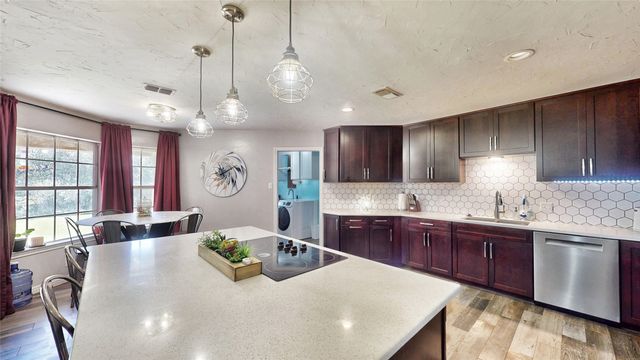 101 Oak Country, Weatherford, TX 76085
