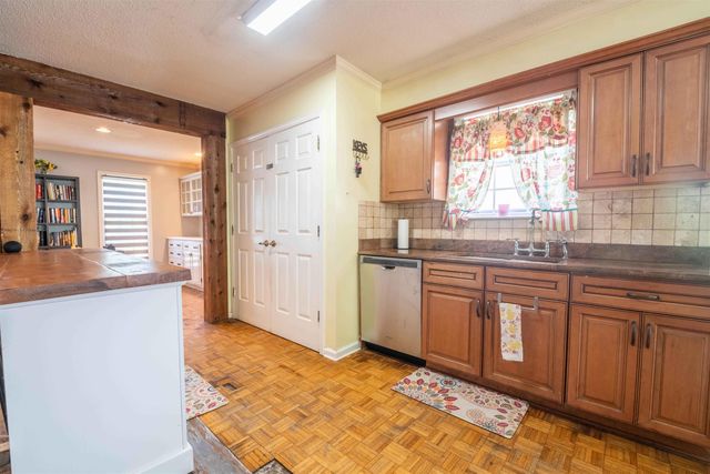 6102 SUGAR TREE DR, Bartlett, TN 38134