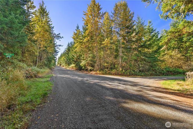 40320 32nd Avenue E, Eatonville, WA 98328