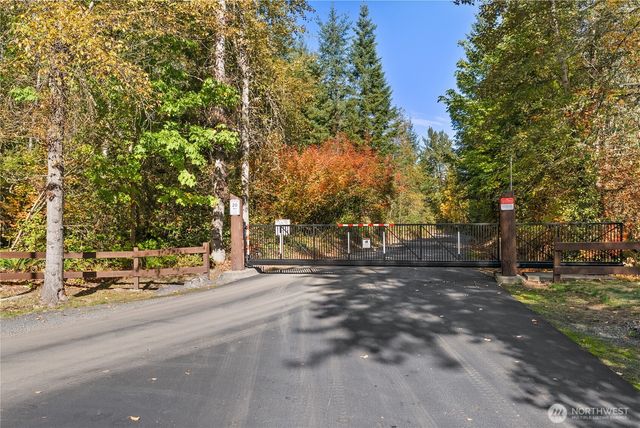 40320 32nd Avenue E, Eatonville, WA 98328