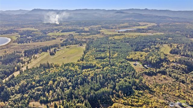 40320 32nd Avenue E, Eatonville, WA 98328