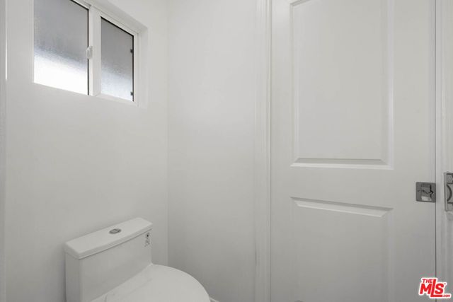 1477 Beverwil Drive, Los Angeles, CA 90035