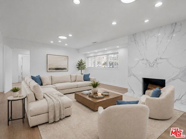 1477 Beverwil Drive, Los Angeles, CA 90035