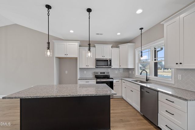 928 Micro Road W, Selma, NC 27576