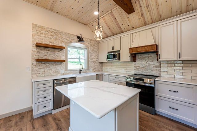 3364 Hills Church ROAD, Murrysville, PA 15632