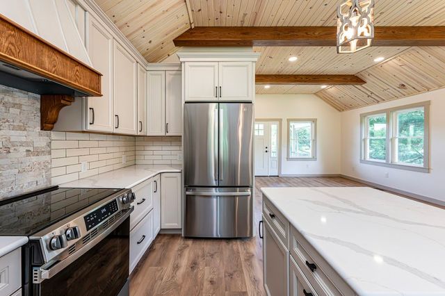 3364 Hills Church ROAD, Murrysville, PA 15632