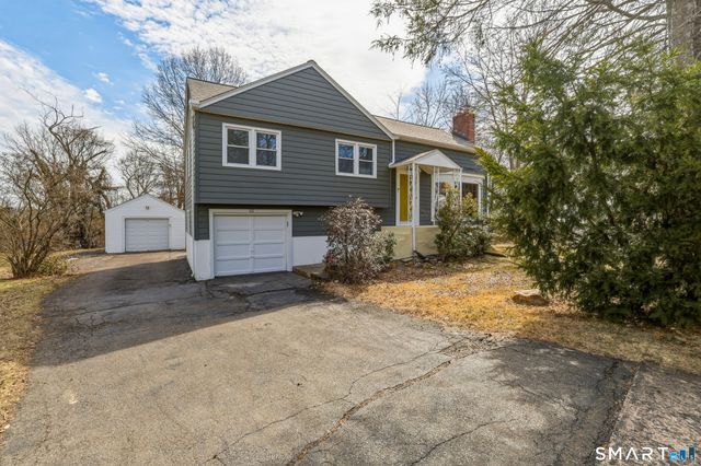 60 Corbin Road, Hamden, CT 06517