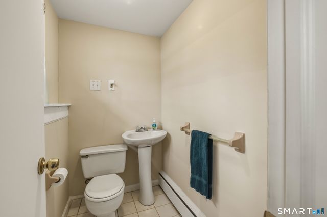 60 Corbin Road, Hamden, CT 06517