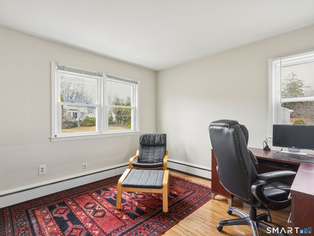 60 Corbin Road, Hamden, CT 06517