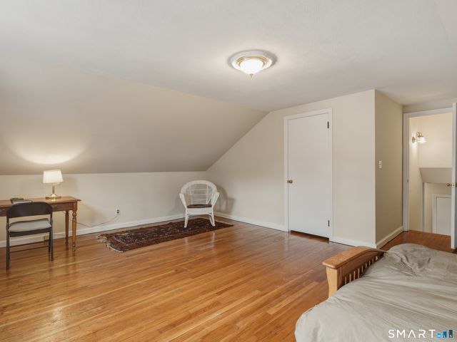 60 Corbin Road, Hamden, CT 06517