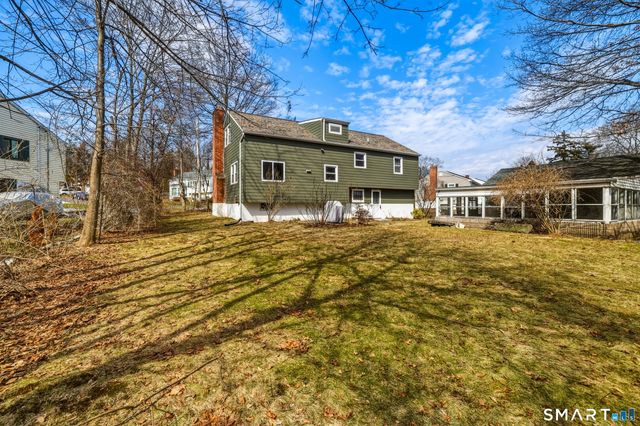 60 Corbin Road, Hamden, CT 06517