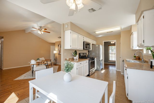 4530 Hidden Creek, San Antonio, TX 78238