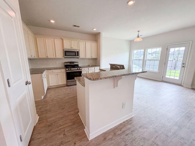 457 Stoney Field Drive, Moncks Corner, SC 29461