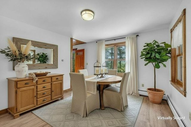 66 Upper Oak Hill Road, Newfane, VT 05345