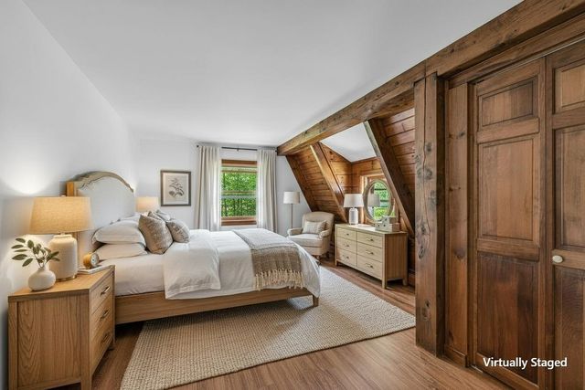 66 Upper Oak Hill Road, Newfane, VT 05345