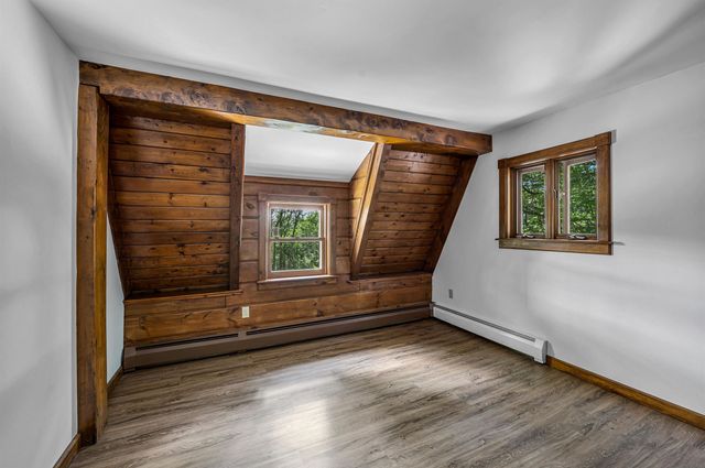 66 Upper Oak Hill Road, Newfane, VT 05345