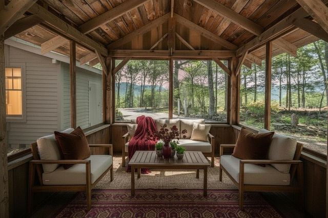 66 Upper Oak Hill Road, Newfane, VT 05345