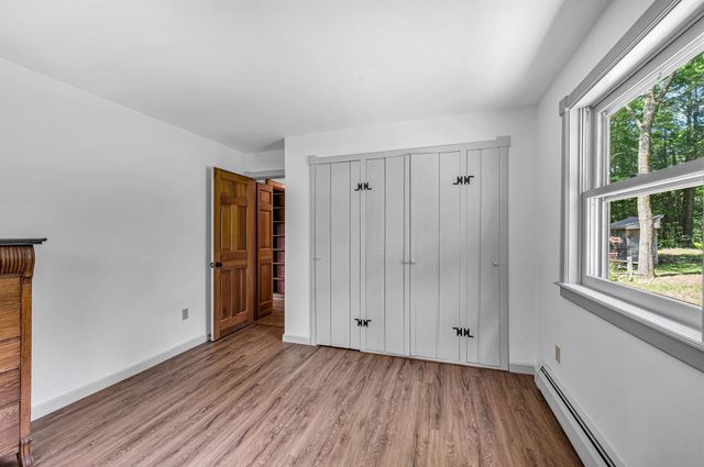 66 Upper Oak Hill Road, Newfane, VT 05345