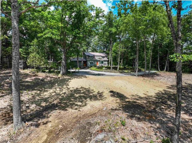 66 Upper Oak Hill Road, Newfane, VT 05345